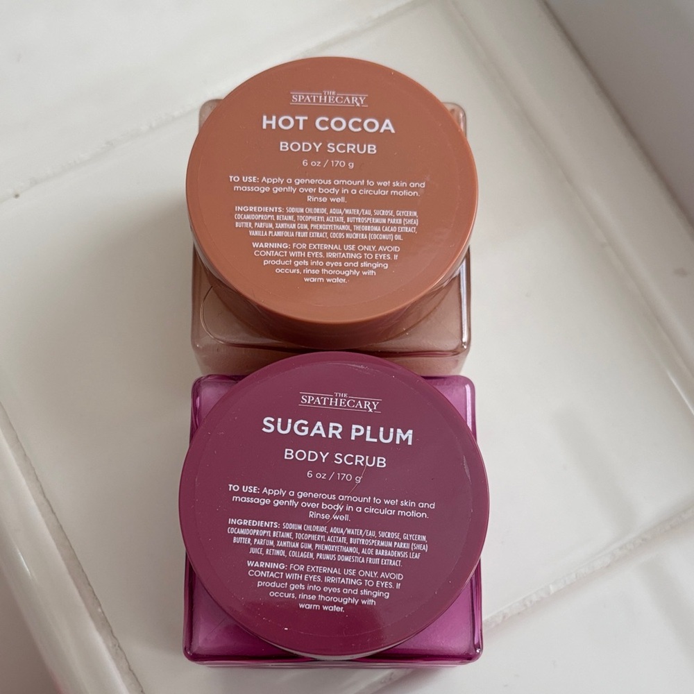 One Hot Cocoa and one Sugar Plum Body Scrub Set. Brand new!